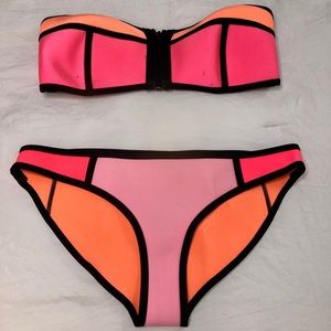 Triangl Bikini Set